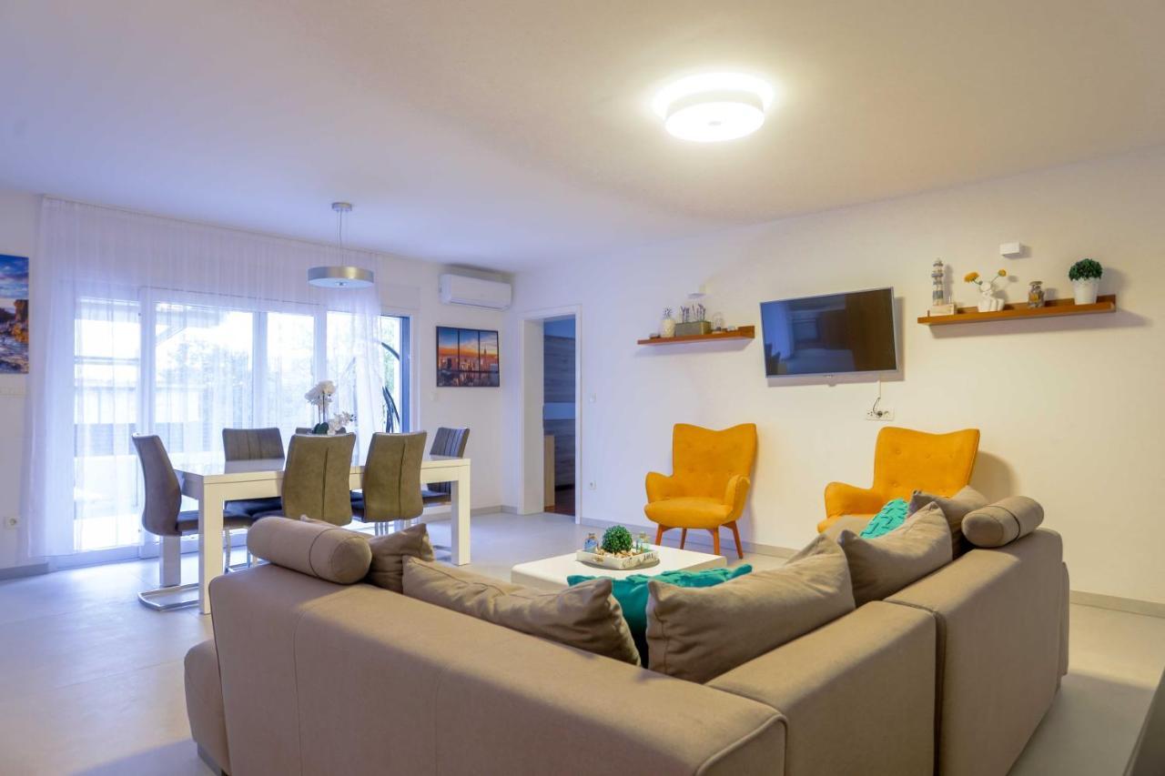 Villa Castelli, Apartment With Pool, Kaštela Εξωτερικό φωτογραφία
